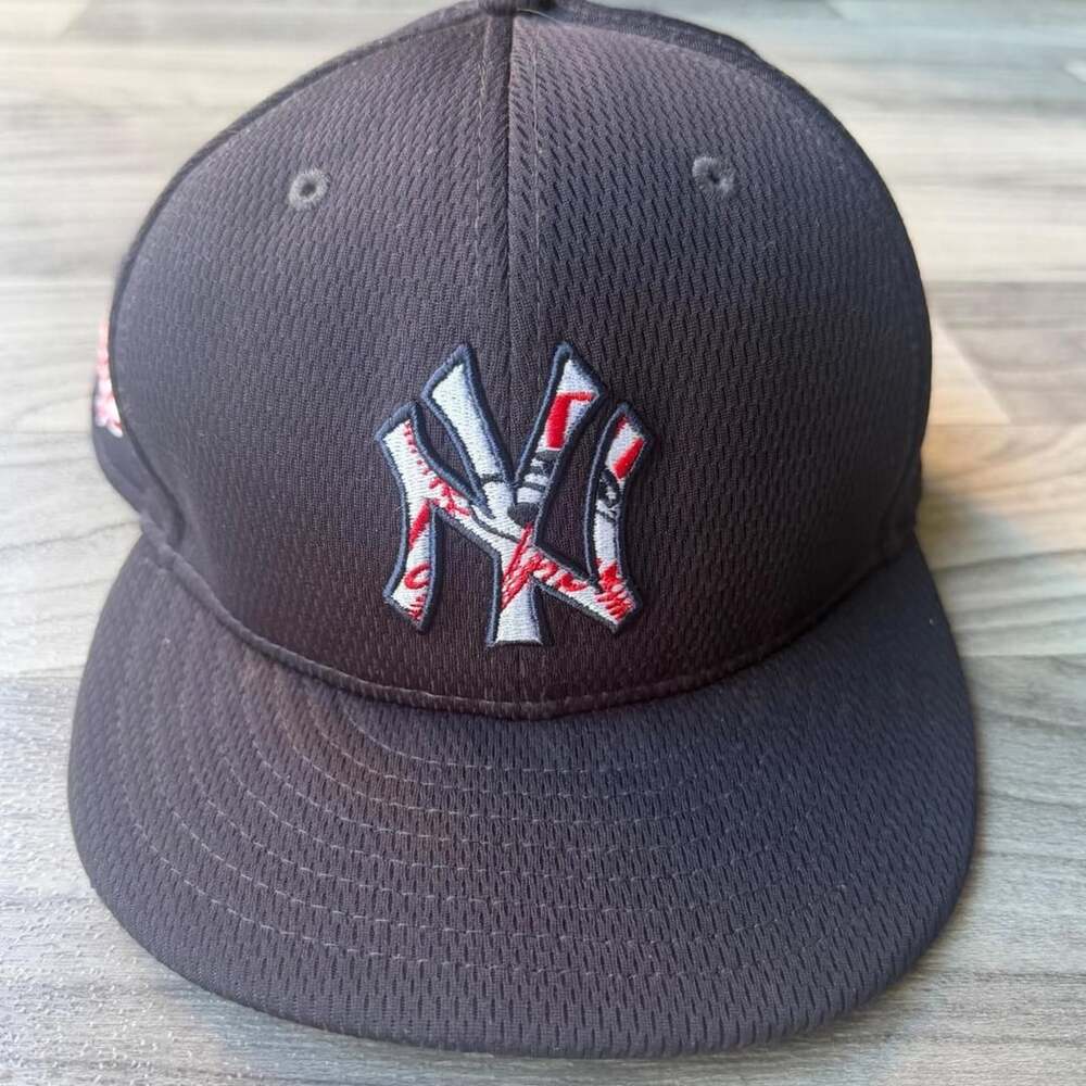 New Era New York Yankees 59FIFTY 2021 Batting Practice Fitted Hat Size 7 1/8